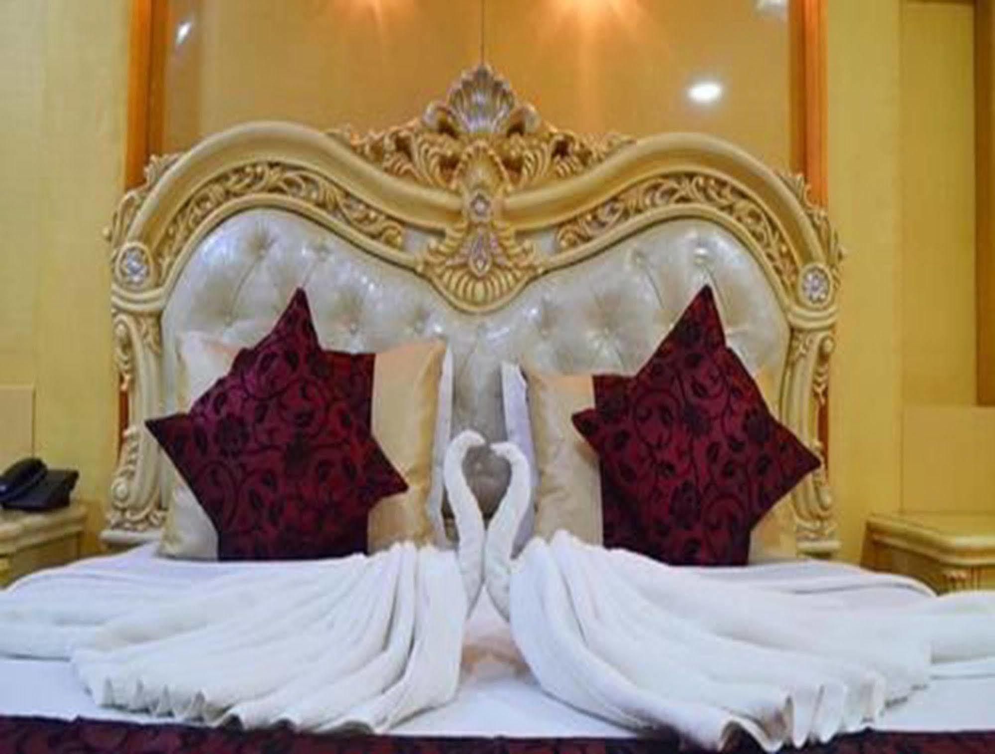 Myat Nan Yone Hotel Naypyidaw Екстер'єр фото